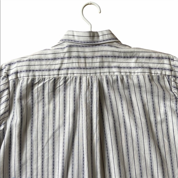 Men’s Striped Pattern Short Sleeves Shirt, Large - Picture 4 of 8